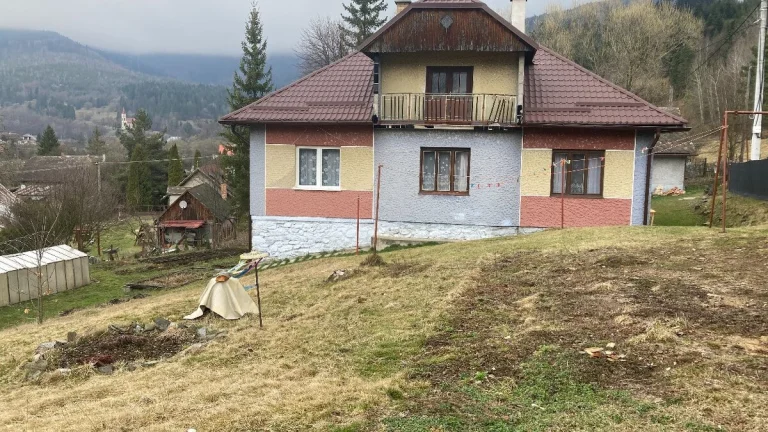 NA PREDAJ RODINNÝ DOM