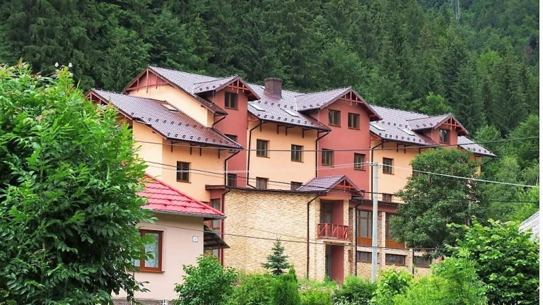 SUPER CENA MLYNKY - HOTEL GERAVY 36 APARTMÁNOV - 5 PODLAŽÍ
