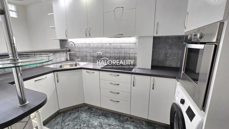 HALO reality - Predaj, štvorizbový byt Bratislava Petržalka,