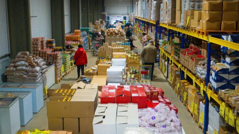 Нľadáme priestor na prenájom 800-1200m2