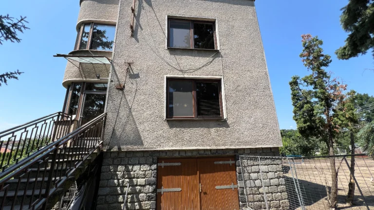 185.000 eur dom na 1269 m2 pozemku - Malý Lapáš