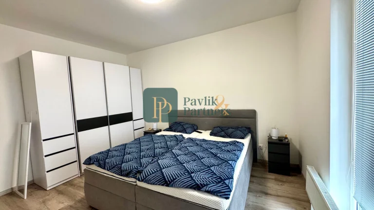 Prenájom veľký 2 izbový byt, novostavba, garážové státie