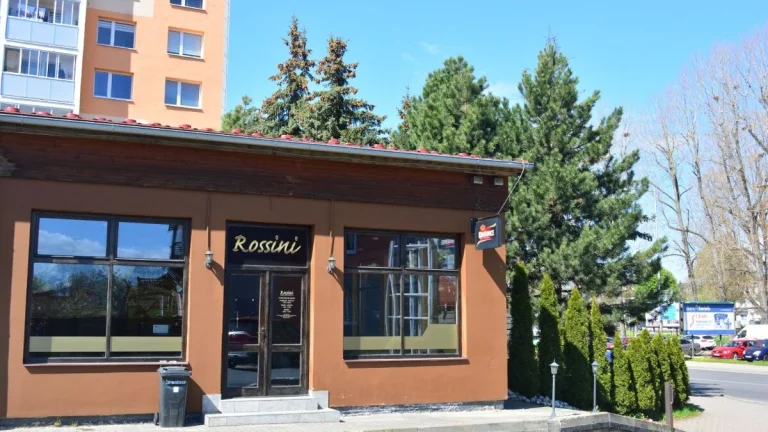 Na prenájom obchodný priestor 125m2, ul. Štefánikova Poprad
