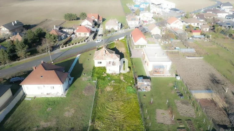 ROVINATÝ pozemok o CELKOVEJ rozlohe 1246m²
