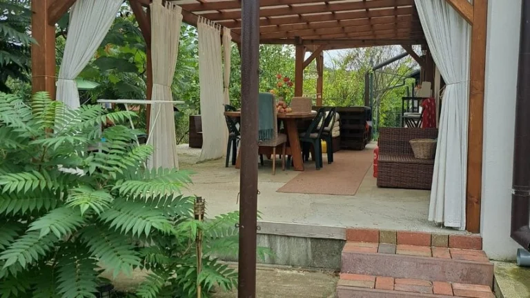 Predám rodinný dom s krbom na tichom mieste