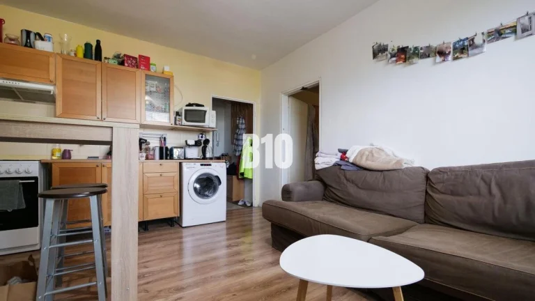 Slnečný 1 izbový byt vo výbornej lokalite - Chrenová II