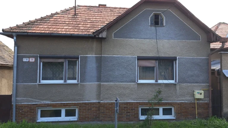 NA PREDAJ STARŠÍ RD SO ZÁHRADOU 1376 M2, Biskupice