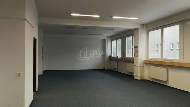 Prenájom : Kancelárie od 12 m2