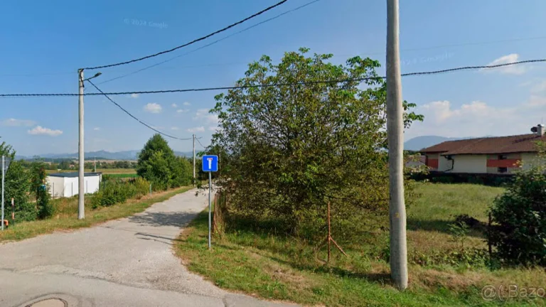Predám parcelu pre 3-4 rodinné domy v Martine aj ako investi