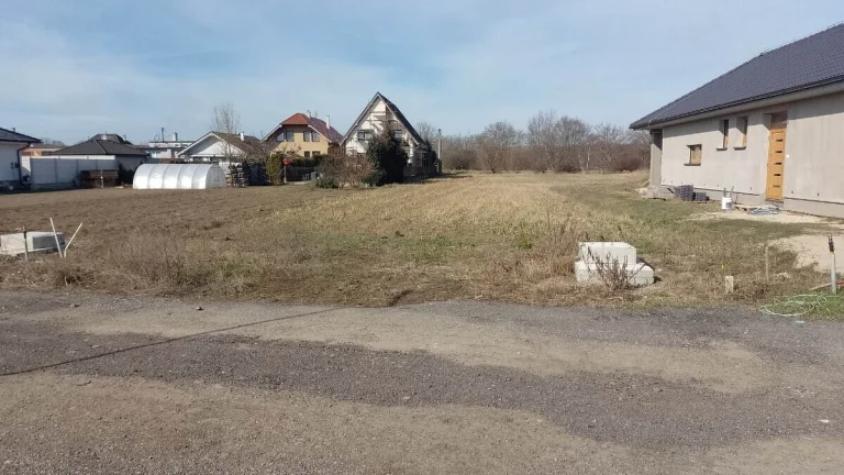 Predám pozemok určený na výstavbu