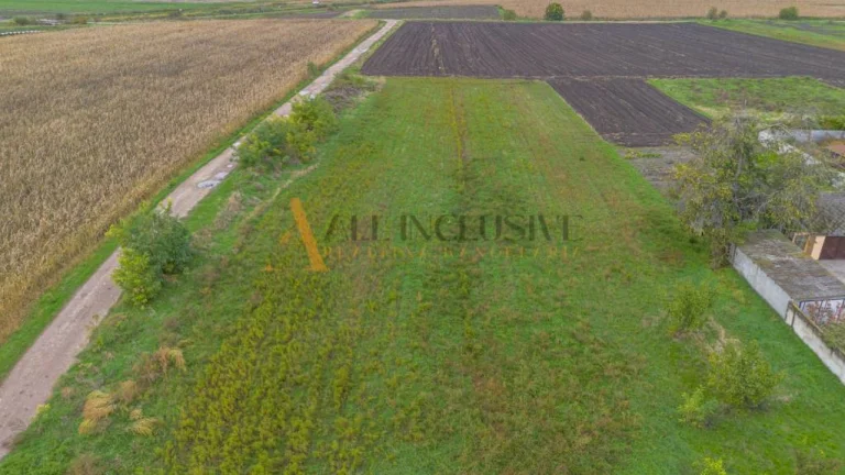 ALL INCLUSIVE l NA PREDAJ PRIESTRANNÝ STAVEBNÝ POZEMOK , HOL