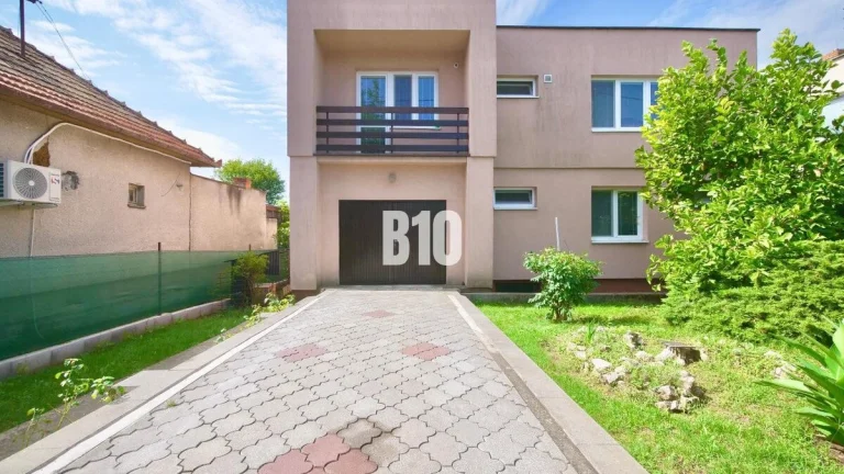 6izb. RODINNÝ DOM s pozemkom 750m2- žiadaná lokalita na Levi