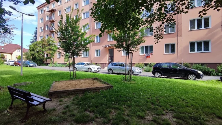 Na prenájom 3-izbový byt v centre Lučenca – 500 €/mes.