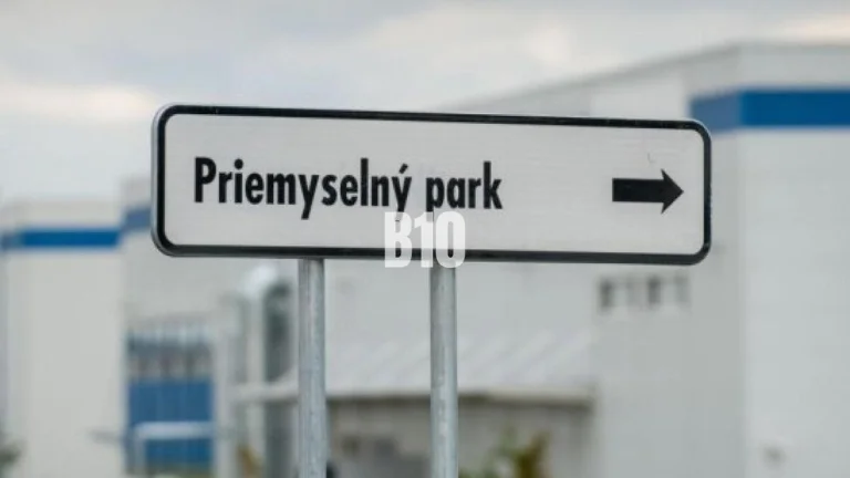 NA PREDAJ - POZEMOK VO VARÍNE v priemyselnej zóne