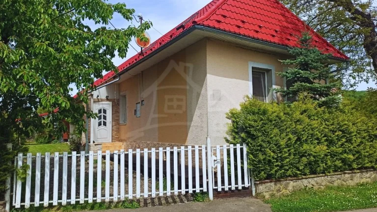Pekný dom na predaj neďaleko Domaše - Žalobín