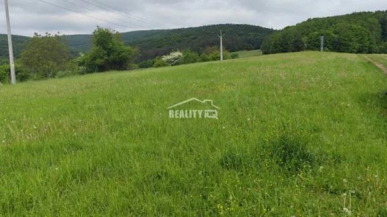 Ponúkame Vám na predaj pozemky - pre rodinné domy Nemšová- T