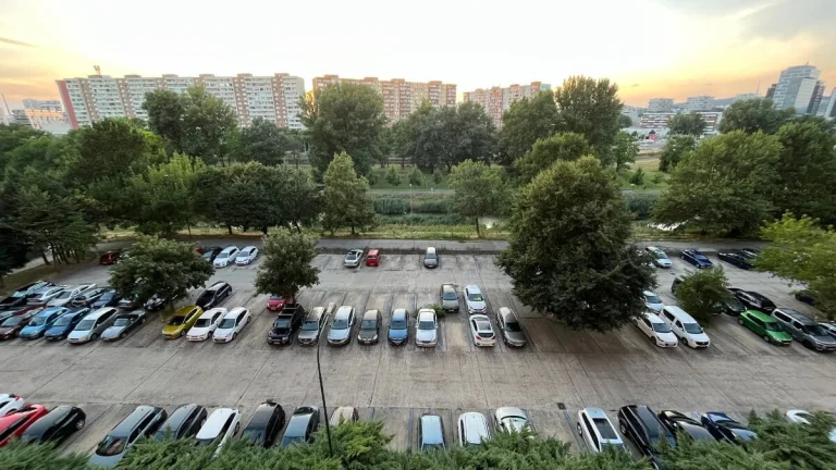 3i - 85m2 byt s 2 loggiami na začiatku Petržalky