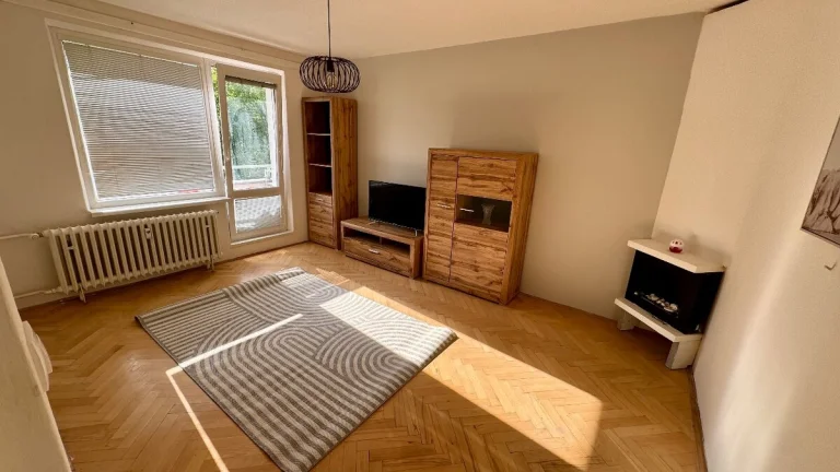 2,5 izbový byt blízko centra Banskej Bystrice