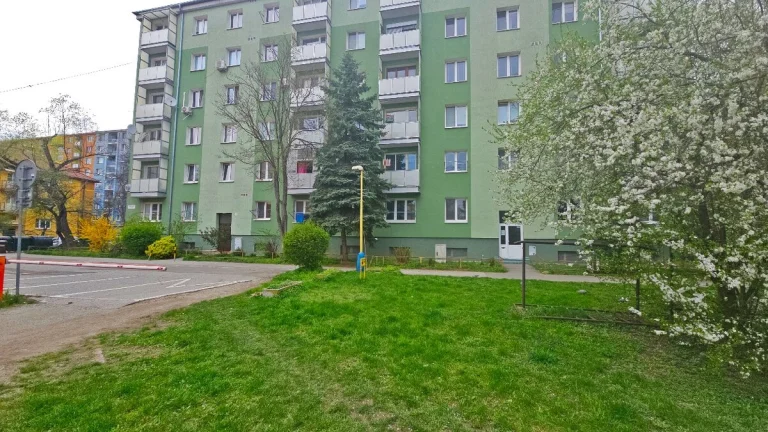 Tehlová Garsónka 23m2, predaj, top lokalita, Mudroňova, Koši