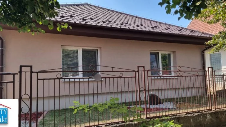Iba u nás Na predaj veľmi pekný, zateplený 3 izbový dom v