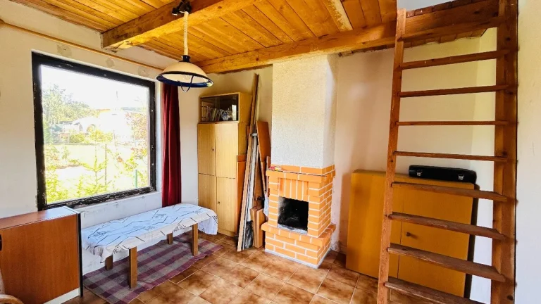 Na predaj exkluzívne záhrada s chatkou- Pozdišovce