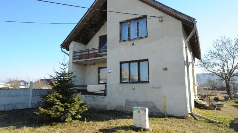 4 izbový rodinný dom 2 x balkón NA PREDAJ