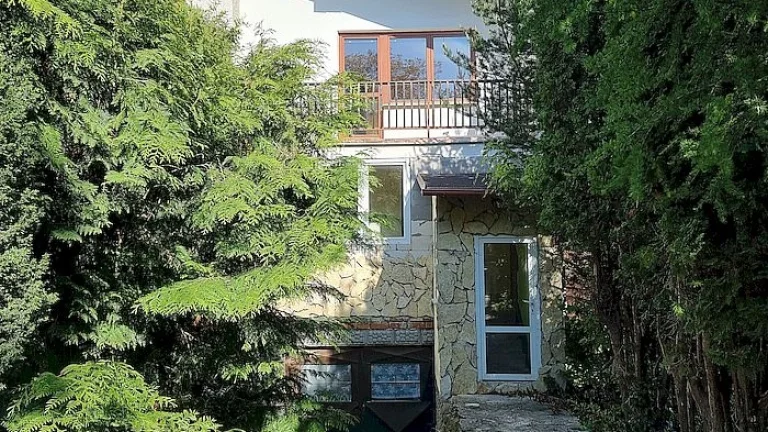 Rodinný dom s menším pozemkom, na bývanie alebo prenajímanie