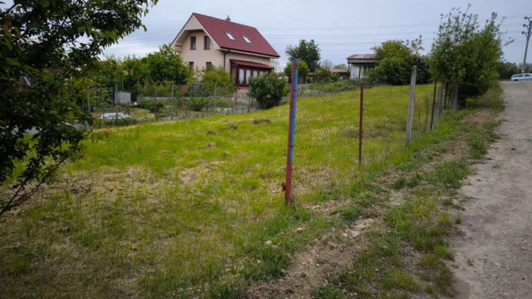 Pozemok Nitra, Mlynárce aj s projektom