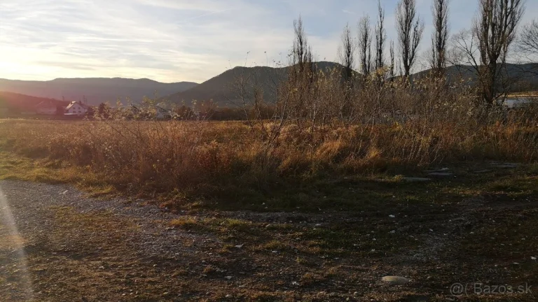 18.000€ - PREDAJ: Pozemok - 400 m2, Martinček