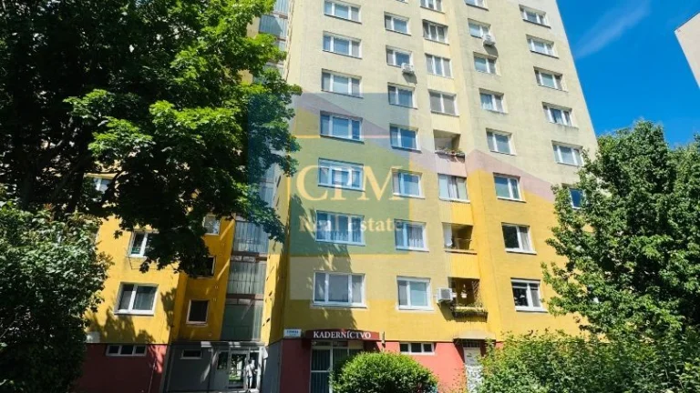 Ponúkame na predaj 2-izbový príjemný byt v Petržalke s veľko