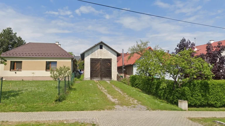 Nehnuteľnosť s pozemkom v lokalite Teplý vrch