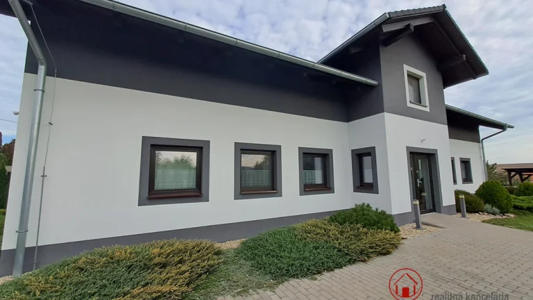 PREDAJ krásny Apartmánový dom PODHAJSKÁ.