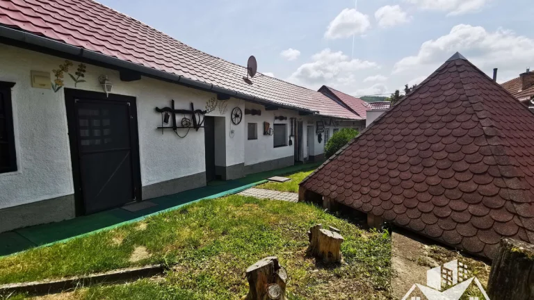 Na predaj apartmánový rodinný dom v obci Podhájska