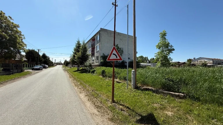 Veľký stavebný pozemok (1913 m2) / Žarnov / Košice – okolie