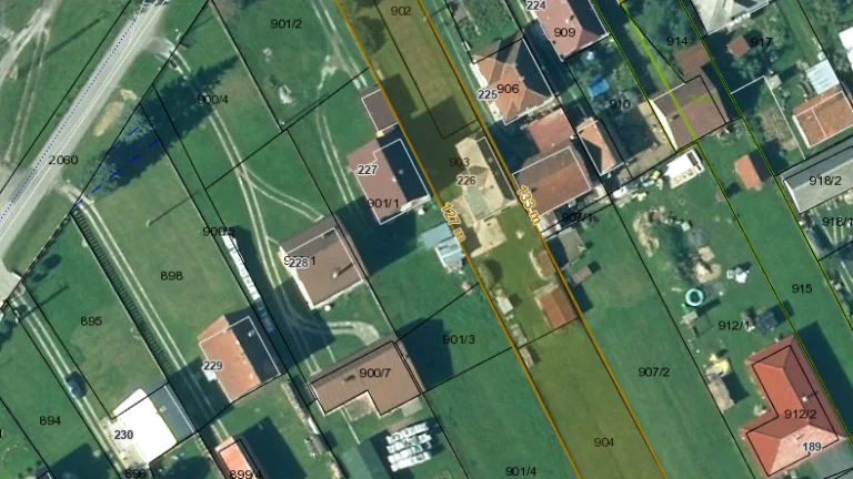 Rodinný dom s veľkým pozemkom v obci Važec