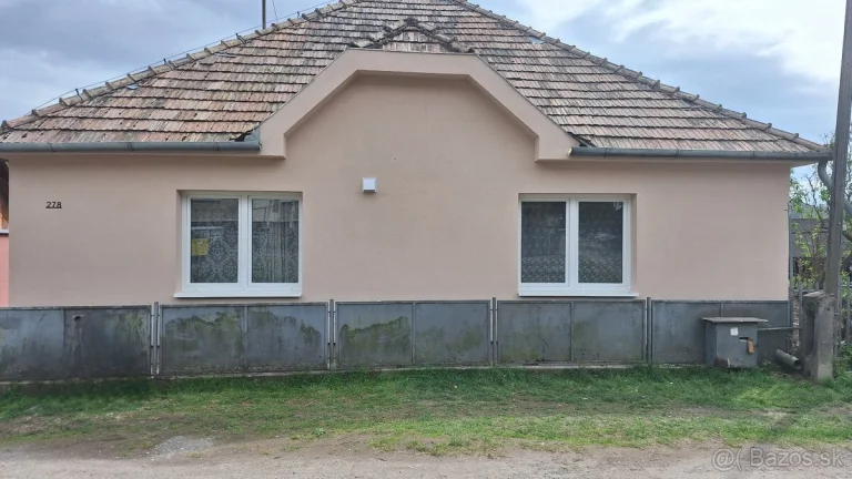 Predám zateplený rodinný dom.