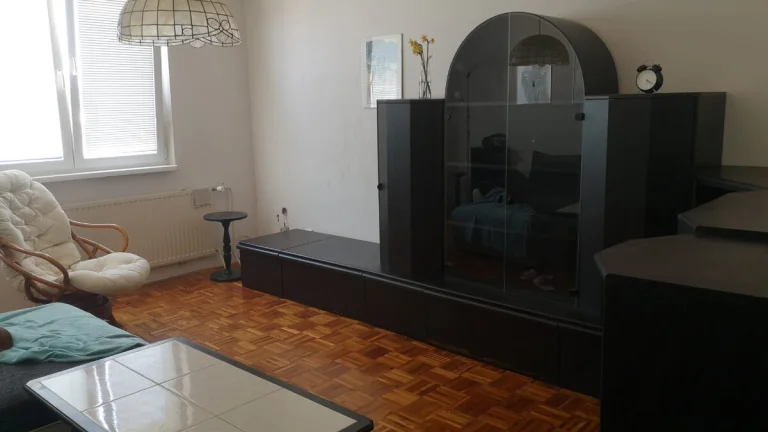 Prenájom 3-izbového bytu s lodžiou, 75 m², BA - Dlhé Diely