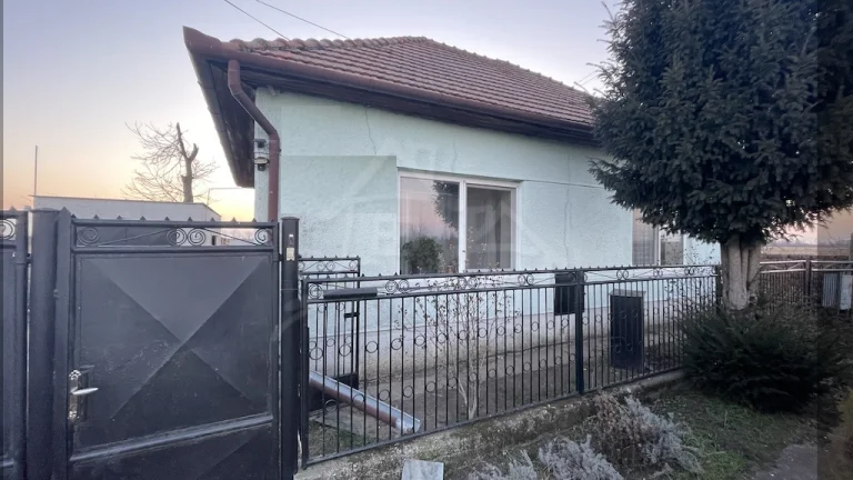 Útulný domček na dedine neďaleko Nových Zámkov