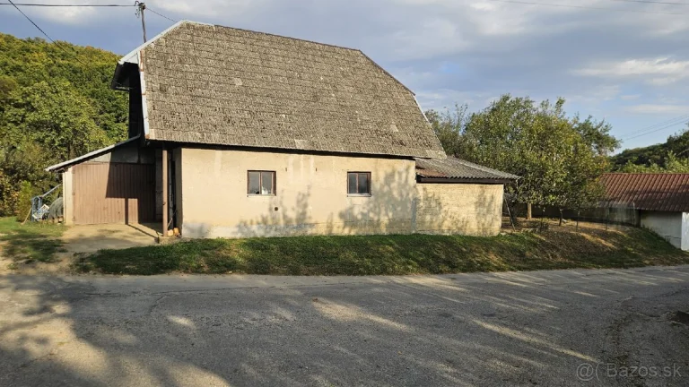 Stodola so stavebnym pozemkom