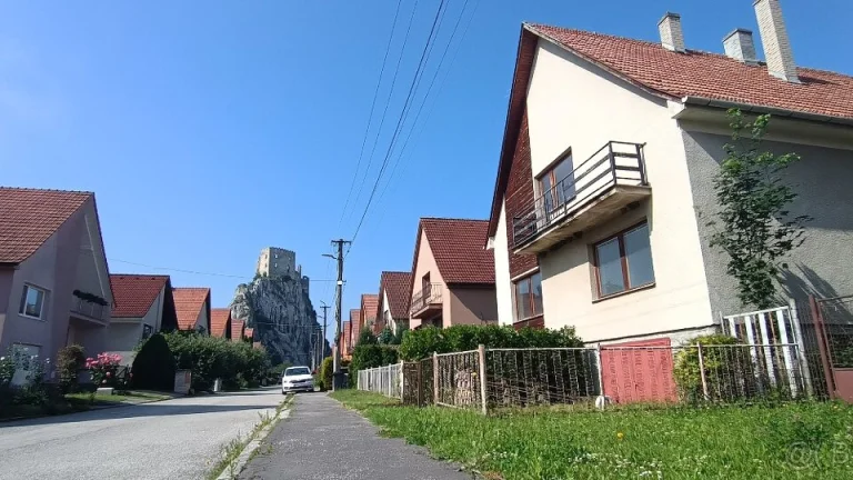 Exkluzívny predaj 6.izbového Rod. Domu Beckov