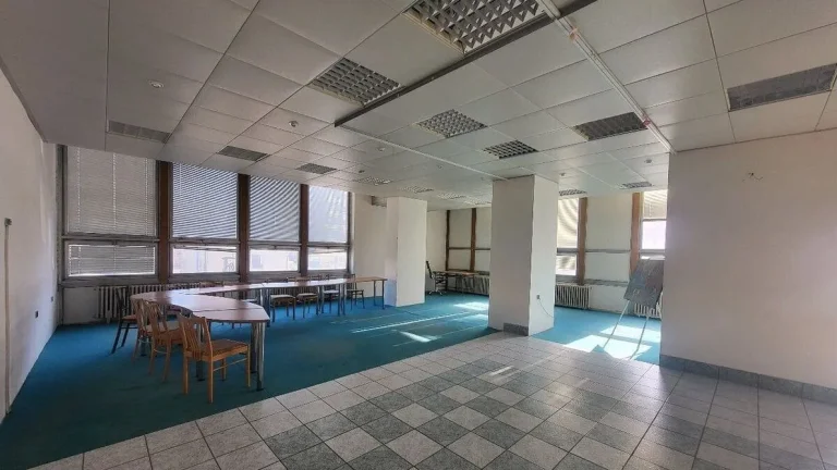 Obchodný / administratívny priestor na predaj / 149 m2