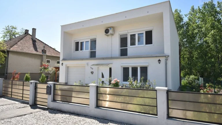 Na predaj 5 izbový dvojpodlažný rodinný dom, pozemok 700 m2