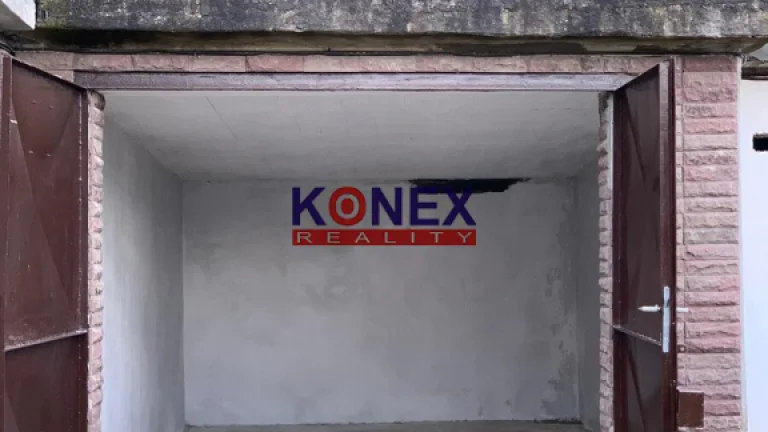Garáž pod sídliskom Železníky - Rastislavova ulica