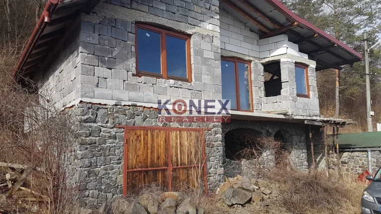 Rozostavaný rodinný dom v obci Kochanovce