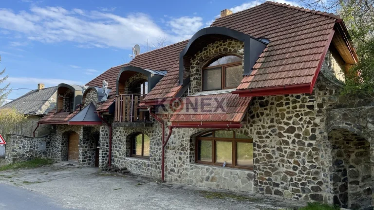 SUPER INVESTÍCIA 4 rodinné domy v obci Brehov