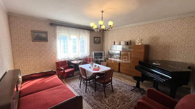 Predaj - rodinný dom - Elegantný 5 izbový dom na náme…