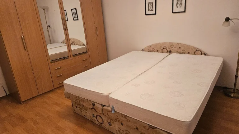 Predám 4 izbový byt v Hnúšti.