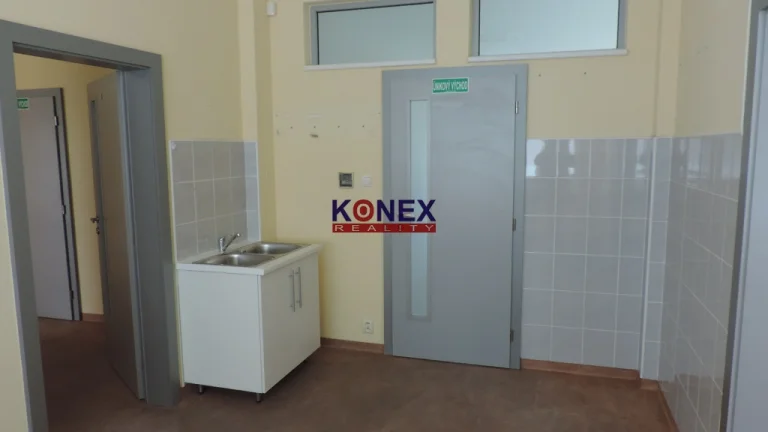 NA PRENÁJOM Lekárska ambulancia v centre Trebišova