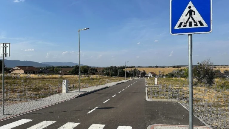 Pozemok Suchá nad Parnou