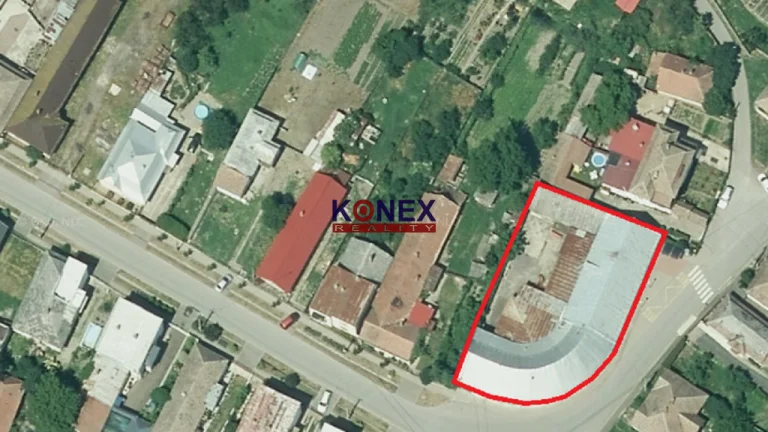 NA PREDAJ Budova bývalej predajne v obci Leles.